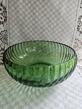 Vintage Anchor Hocking Swirl Bowl